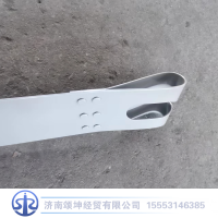 AZ932555500051   油箱拉带垫带总成图4