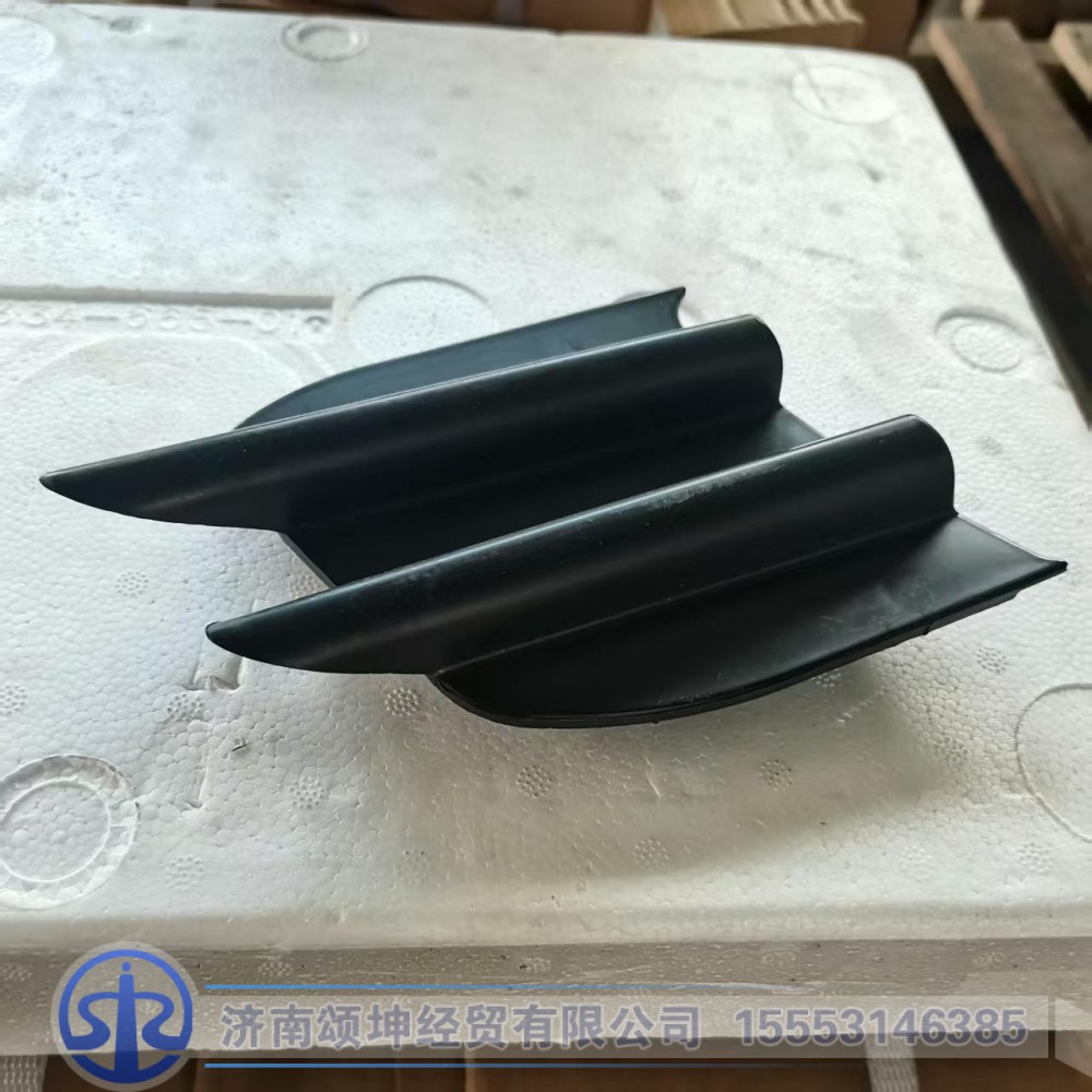 WG1642241024,保险杠雾灯装饰板(右),济南颂坤经贸有限公司