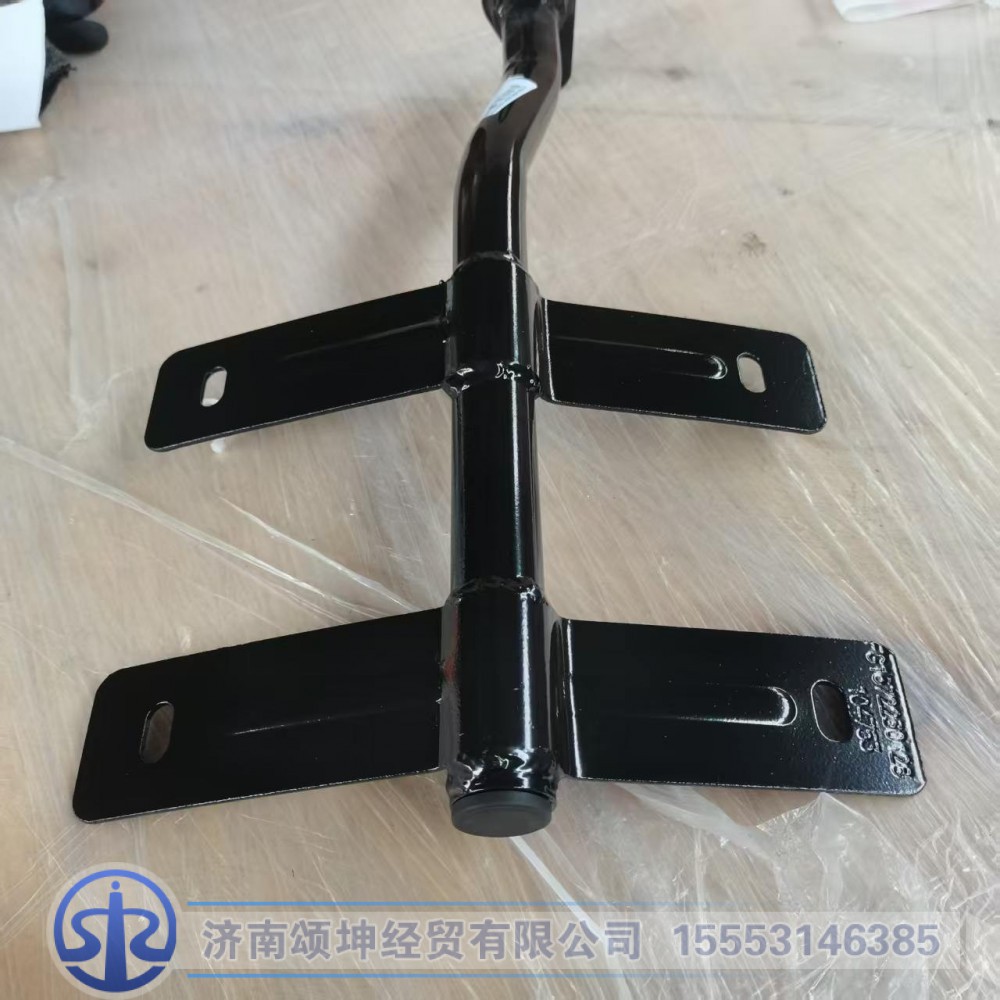 FG1672230128,中体右挡泥板支架（两孔）,济南颂坤经贸有限公司