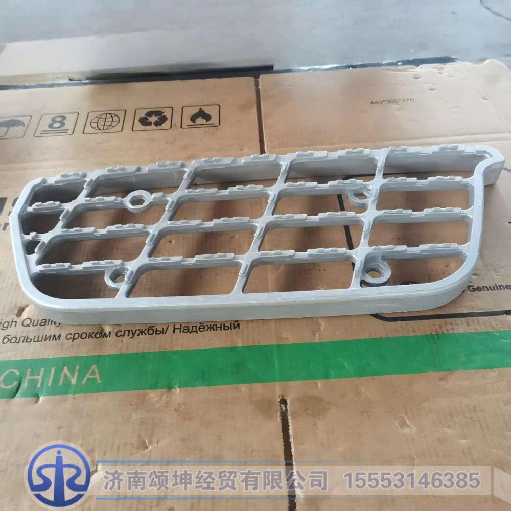 8405310-C1100,右下脚踏板,济南颂坤经贸有限公司