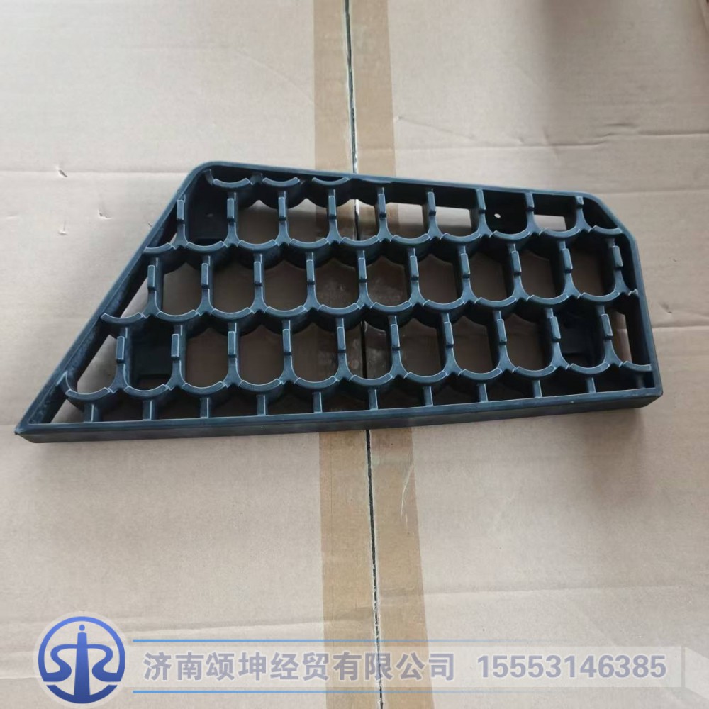 LG1611230306,右前防滑板,济南颂坤经贸有限公司