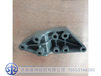 WG1671430181   前悬摆臂左支座图3