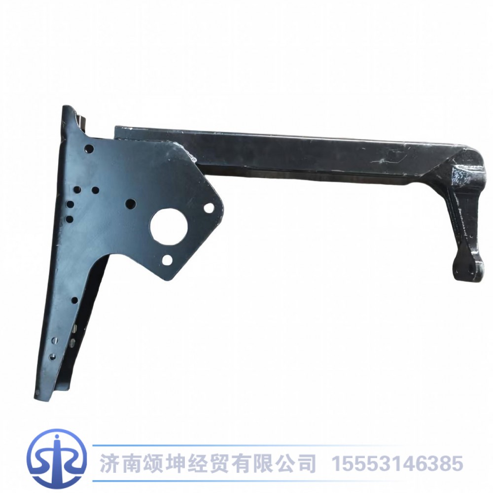 DZ13241240190   右后踏板支架
