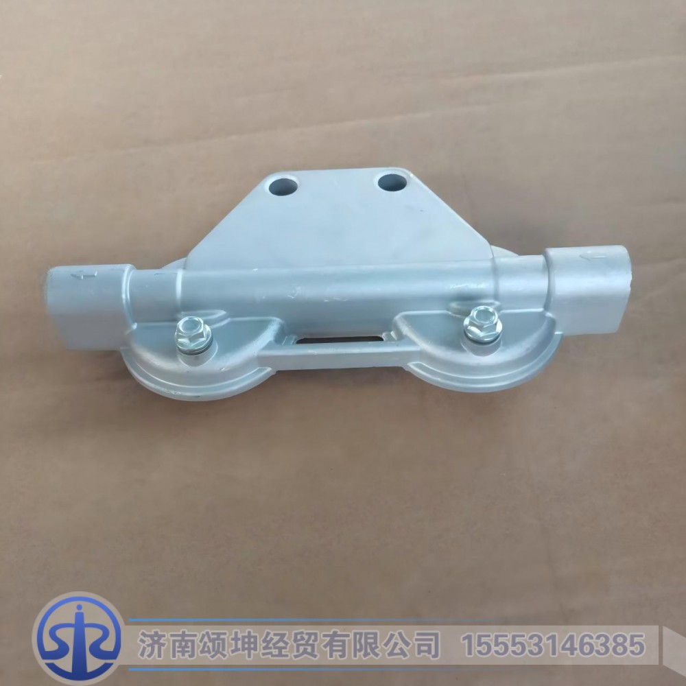 612600082597,柴滤底座（配81334）,济南颂坤经贸有限公司
