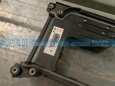 811W25441-0999,左侧过线盒盖,济南武城重型车外饰件厂