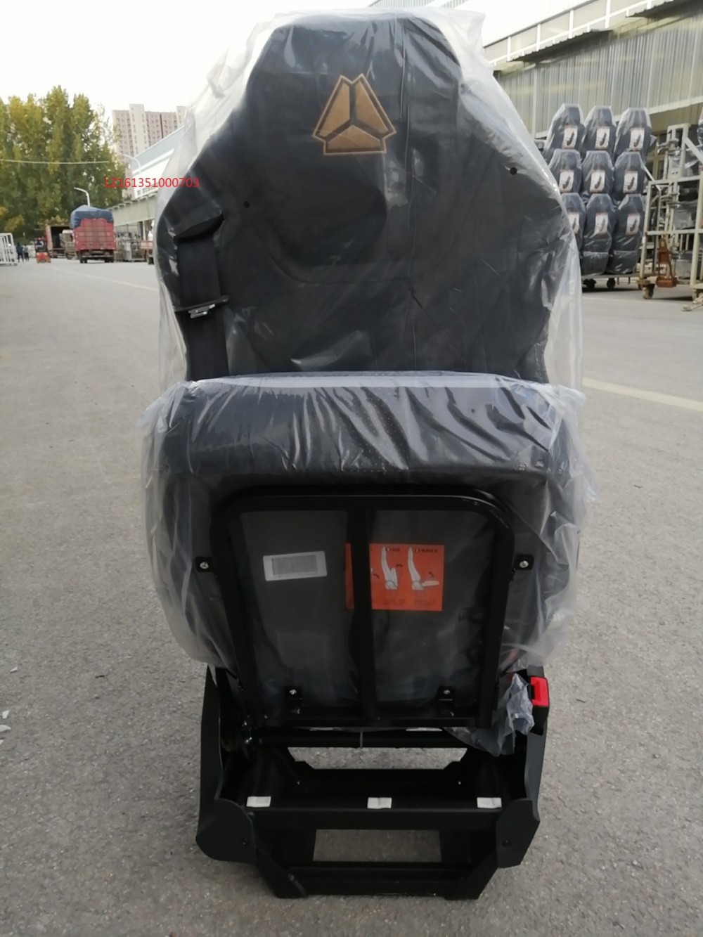LZ161351000703/LZ161351000703