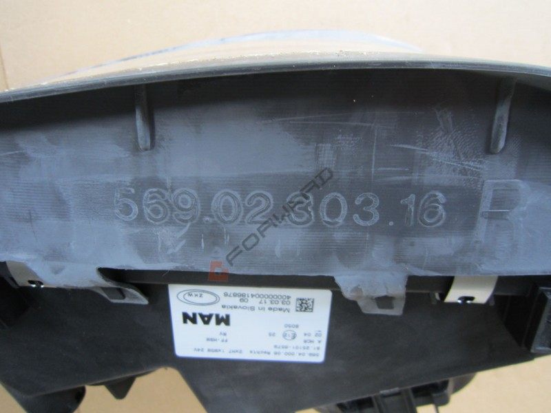 569.02.303.16,Headlamp seal sleeve right,济南向前汽车配件有限公司