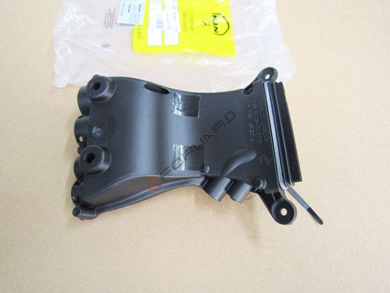 81.25424.5005,Right wire harness lower guide slot,济南向前汽车配件有限公司