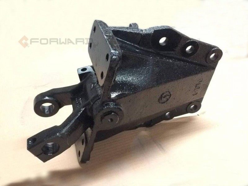 DZ9114520143,Front spring left rear bracket,济南向前汽车配件有限公司