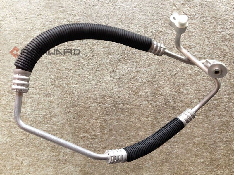 DZ15221845035,Compressor - condenser connection tube,济南向前汽车配件有限公司