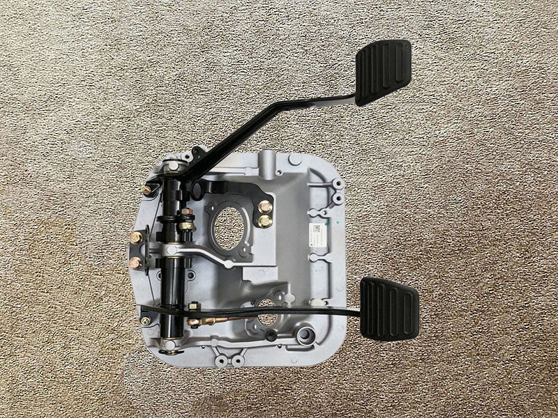 DZ97189230030,踏板机构总成pedal mechanism,济南向前汽车配件有限公司