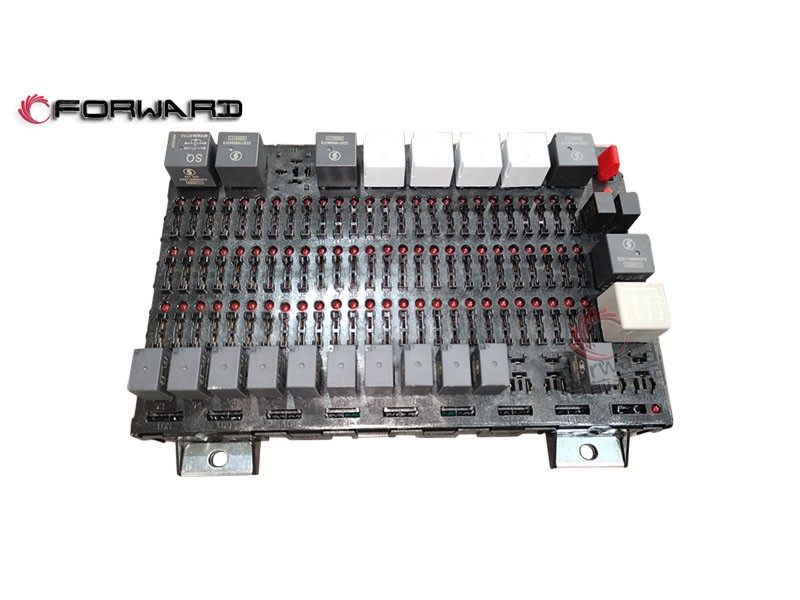 SHACMAN X5000 车身电器系统 DZ97189584391  中央电气装置板（ISMBCM无熔断丝）