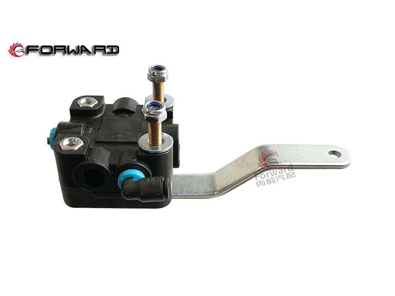 DZ15221440234 新高度阀/右前,New height valve/right front,济南向前汽车配件有限公司