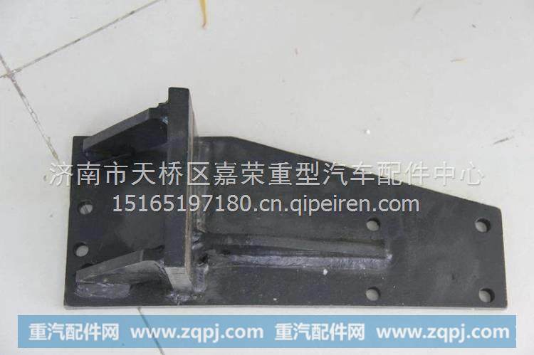 临工MT86H MT95H发动机后支腿/27010101812