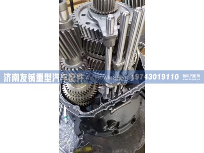 HW25712XSJ 重汽大扭矩 12 档工程专用变速箱总成 济南友铖图2