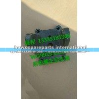 豪沃后板簧左后支架