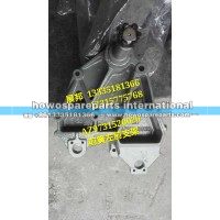豪沃 前簧右前连体支架