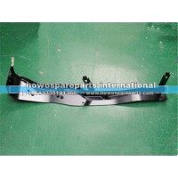 重汽豪沃TH7右翼子板前支架总成