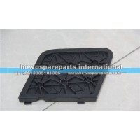 重汽豪沃TH7牵引钩盖