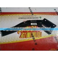 重汽豪瀚N7G左导流板中支架