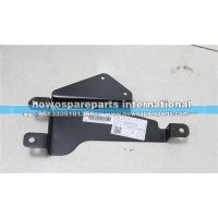重汽豪沃TH7右保险杠加强支架WG1664249126