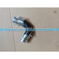 重汽豪沃TX成型胶管（冷水）WG1664840130