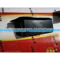 重汽豪瀚N7G右前挡泥板WG1672230149