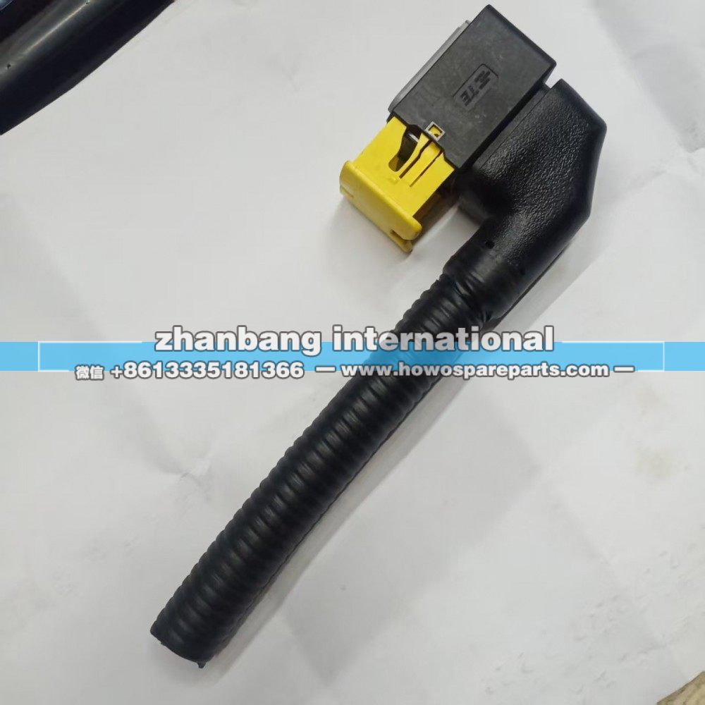 612640130088-01,潍柴尿素泵电源线插头,济南冠泽卡车配件营销中心