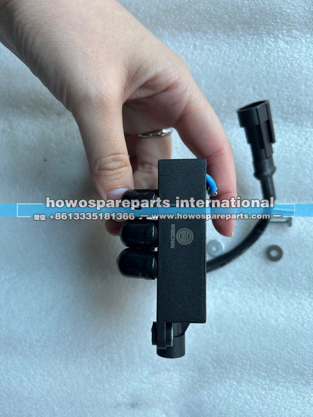 612600083410,潍柴发动机电动输油泵控制器,济南冠泽卡车配件营销中心