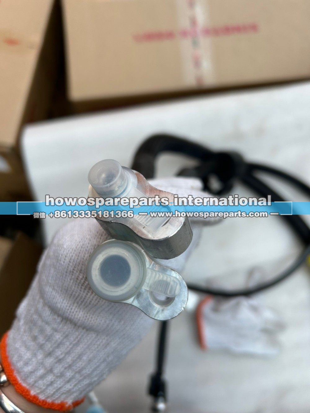 AZ962258000501,汕德卡C7提升左置油门踏板,济南冠泽卡车配件营销中心