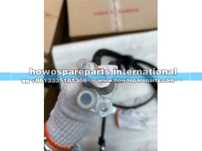 AZ962258000501,汕德卡C7提升左置油门踏板,济南冠泽卡车配件营销中心