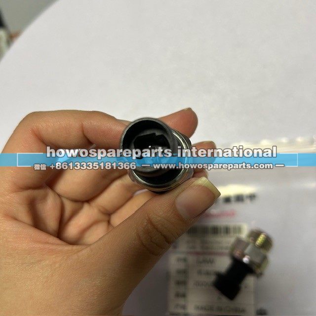 202V27421-0313,机油压力传感器,济南冠泽卡车配件营销中心