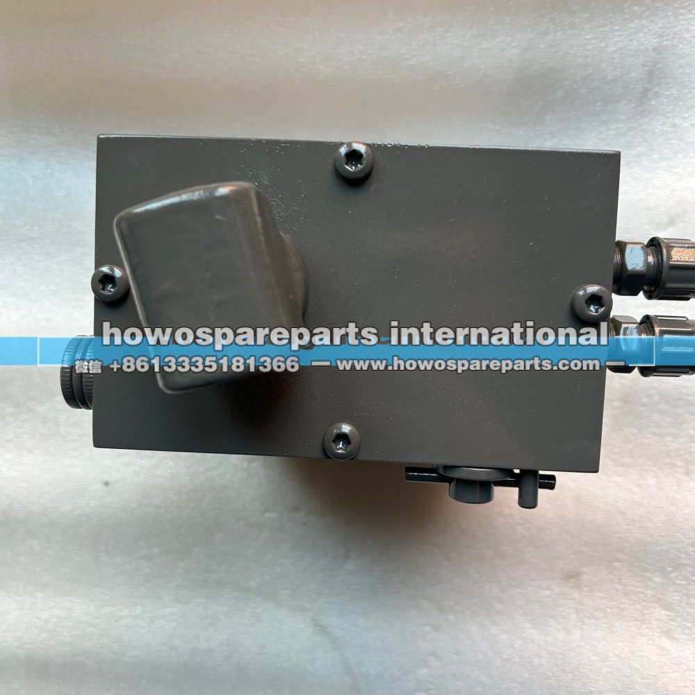 WG9719826001,HOWO右置车液压手动油泵,济南冠泽卡车配件营销中心