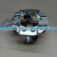 北奔濰柴發(fā)動機起動機碳刷架，091077-M105，50元