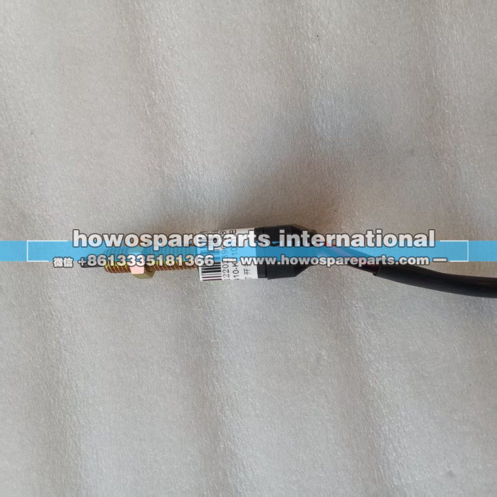 3750410-K11001-B,东风轻卡制动灯开关总成,济南冠泽卡车配件营销中心