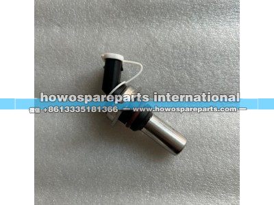 612600090985,潍柴发动机水温传感器,济南冠泽卡车配件营销中心