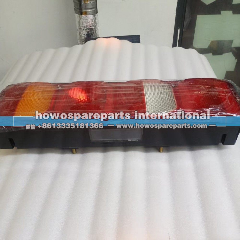 WG9925810001,重汽豪沃T7后尾灯总成左,济南冠泽卡车配件营销中心