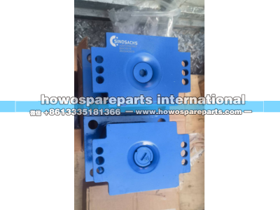 WG9725520683,豪沃橡胶支座10层,济南冠泽卡车配件营销中心