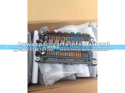 DZ97189584260,x5000中央电器装置板,济南冠泽卡车配件营销中心