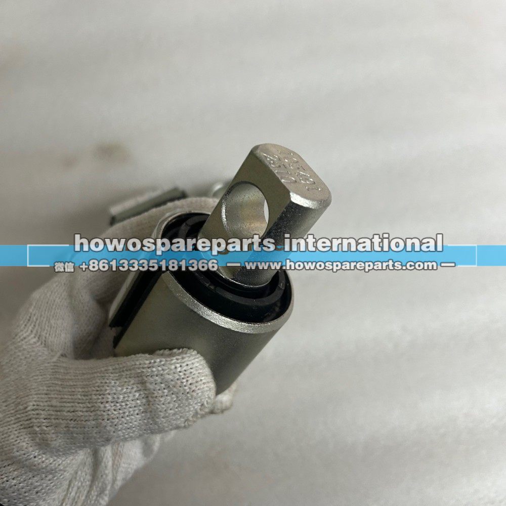 重汽汕德卡C7H驾驶室前悬衬套（前），810-96210-0609