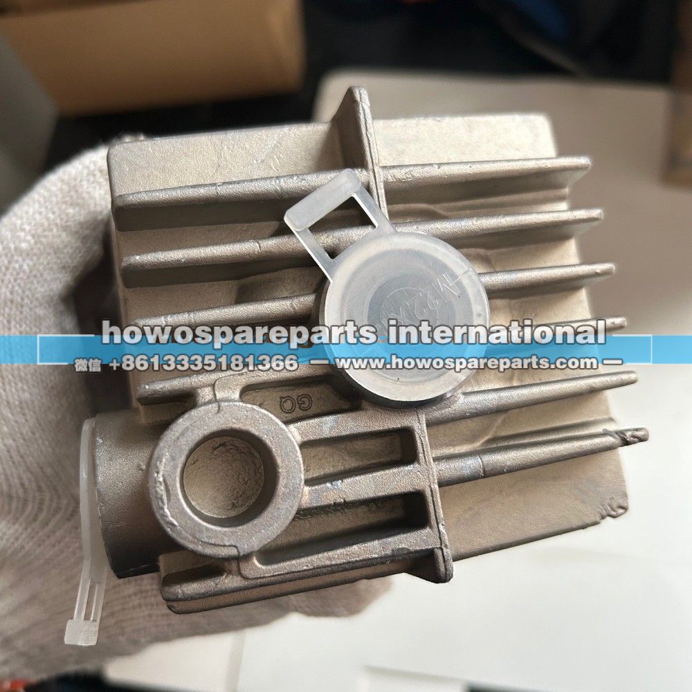 X3000LNQ,陕汽X3000气压控制冷凝器（自动排水）,济南冠泽卡车配件营销中心