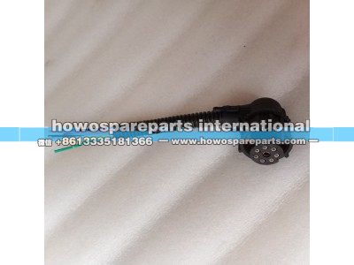 DZ95189811211+001,陕汽X3000后尾灯插头,济南冠泽卡车配件营销中心