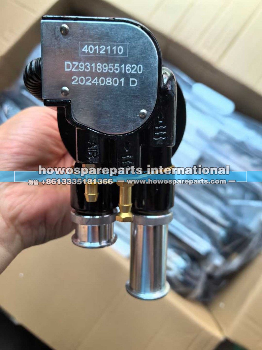 DZ93189551620陕汽 X5000 新式油量传感器