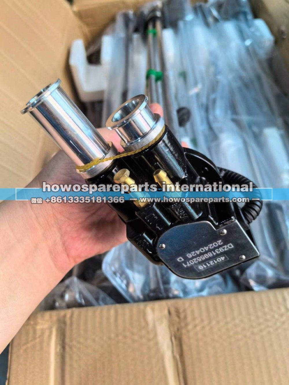 DZ93189552071,陕汽 新M3000油量传感器,济南冠泽卡车配件营销中心