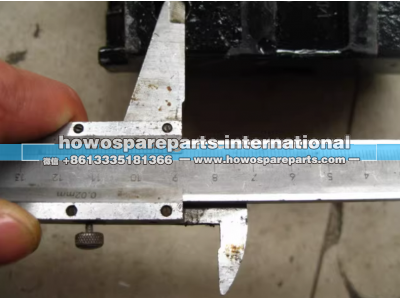 FG9804590040,重汽海西豪曼H3发动机后胶垫发机脚,济南冠泽卡车配件营销中心