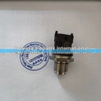 东风康明斯发动机轨压传感器    0281006364