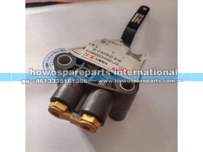 AZ16D443000015,重汽汕德卡高度控制阀总成,济南冠泽卡车配件营销中心