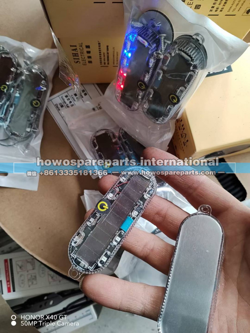 SKS-019,太阳能爆闪灯 太阳能灯 太阳能警示灯,济南冠泽卡车配件营销中心