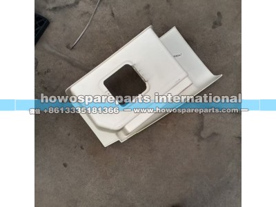 AZ160024000726,豪沃TX右上车踏板总成,济南冠泽卡车配件营销中心