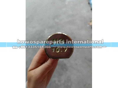 M23*140,斯太尔豪沃后轮螺栓,济南冠泽卡车配件营销中心 M23*140,斯太尔豪沃后轮螺栓,济南冠泽卡车配件营销中心
